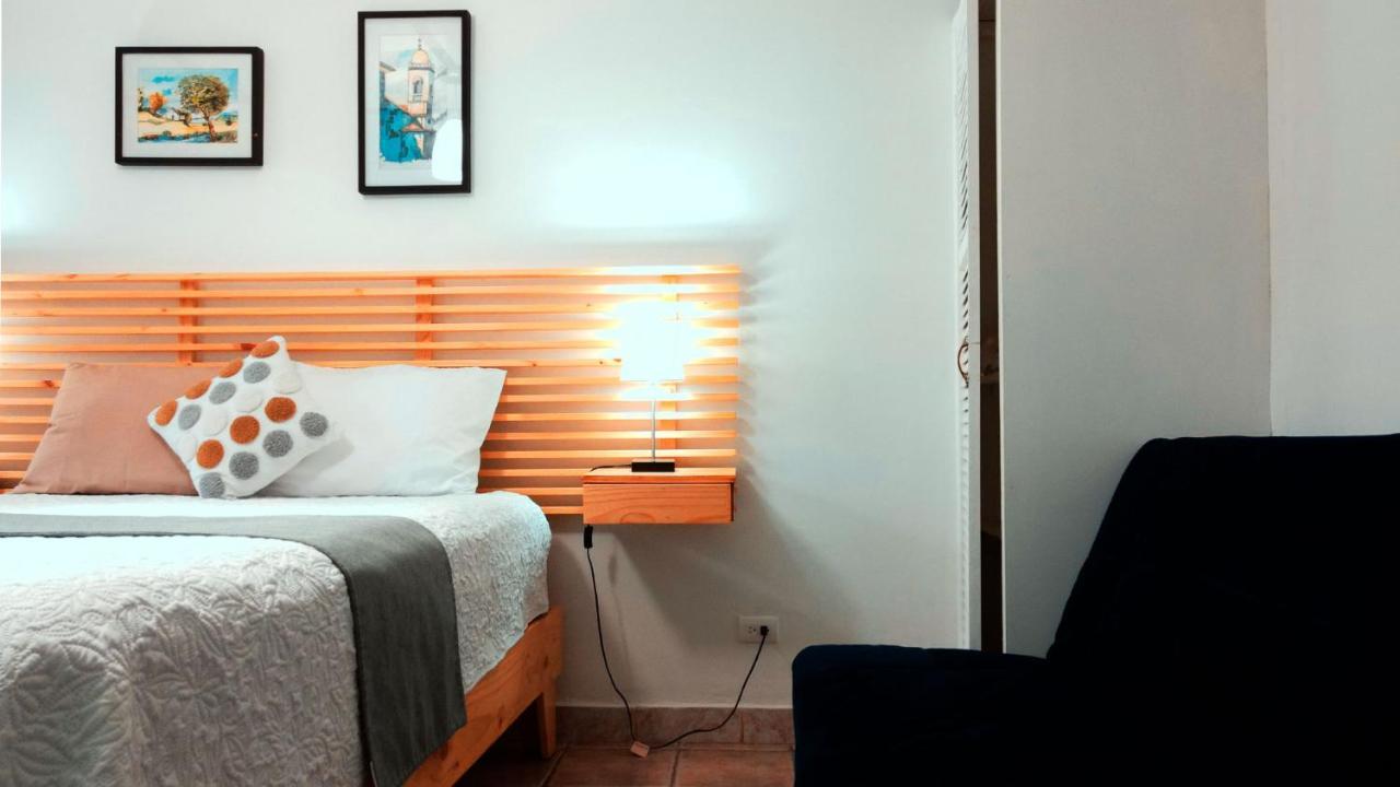 Trebol Amarillo Bed & Breakfast Escazú Екстериор снимка