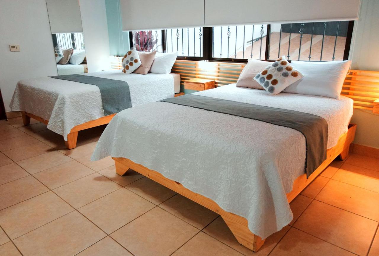 Trebol Amarillo Bed & Breakfast Escazú Екстериор снимка