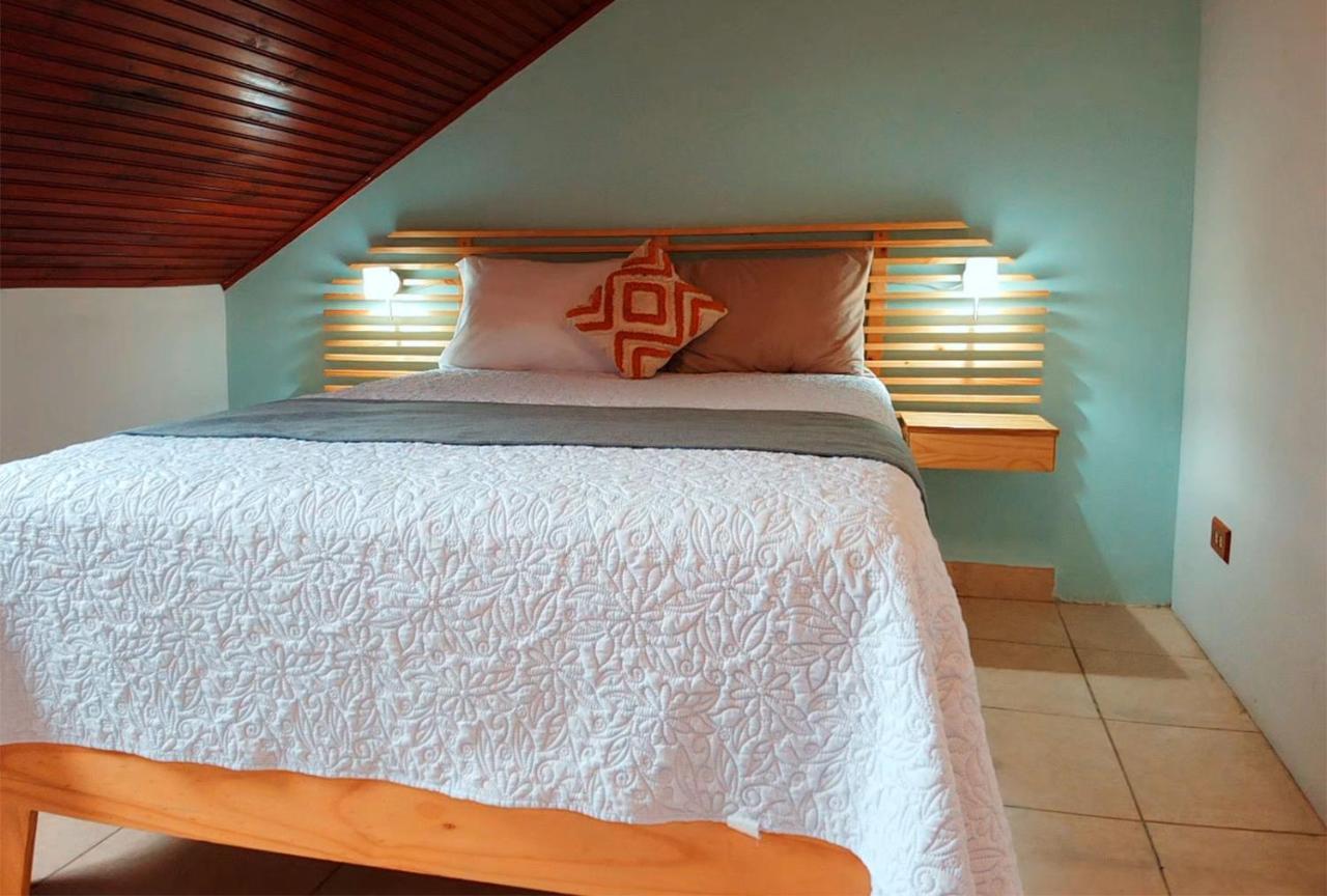 Trebol Amarillo Bed & Breakfast Escazú Екстериор снимка