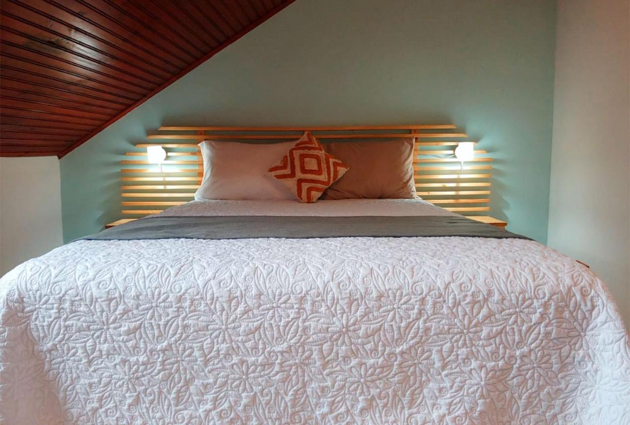 Trebol Amarillo Bed & Breakfast Escazú Екстериор снимка